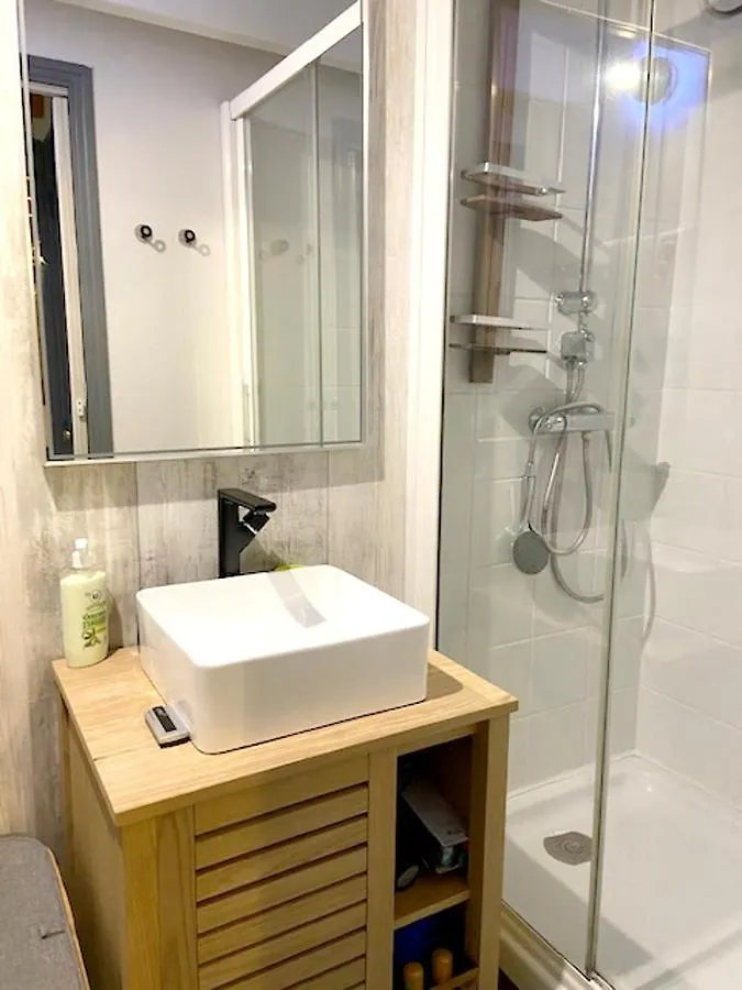 Appartement De 2 Chambres A Sarzeau A 100 M De La Plage Avec Vue Sur La Mer Jardin Clos Et Wifi